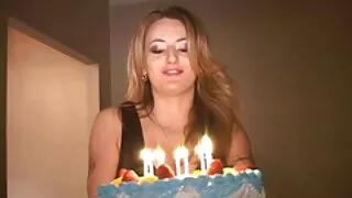 எம். எம் இன்னொரு தாய் மற்றும் மகன் xxx பெண்.