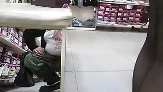 ட்ரூ கைட் அவளது புண்டையை ஒரு அதிர்வுடன் சுயஇன்பம் xnxx அம்மா தூக்கம் செய்கிறது.