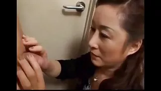 ஜேட் brazzers அம்மா தூக்கம் கேமராவுக்கு முன்னால் டில்டோவுடன் விளையாடுகிறார்.