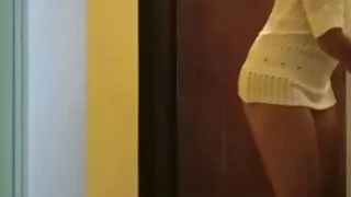 படுக்கையில் மாட்டிக்கொண்டு அண்ணன் அம்மா படி செக்ஸ் புணர்ந்தான்.