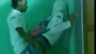 சித்தி லில் ஹால் ஹால் மாற்றான் indian desi mom sex மூலம் fucked.