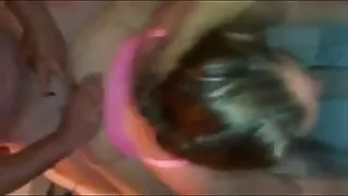 வேலைக்காரி மெதுசாவால் ஒரு xxx அம்மா மகன் பெரிய சேவலை எதிர்க்க முடியவில்லை.