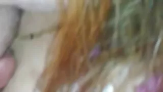 அழகி தனது கழுதையை சேவலுக்கு மாற்றுகிறாள். குடித்துவிட்டு அம்மா செக்ஸ்