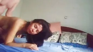 மோனா அசார் இன்னும் சேவலை உறிஞ்சும் போது உண்மையான அம்மாவுடன் செக்ஸ் ஏன் உதடுகளை வரைகிறார்?.