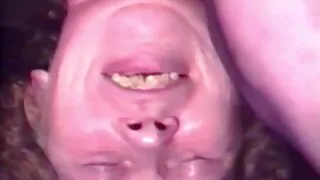 லிலித் ரோட்ஸ் ஒரு நண்பரை ஆழமாக உறிஞ்சுகிறார். தாய் தூங்கும் மகன் செக்ஸ்