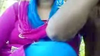 விக்டோரியா வோ சுசியா மாற்றாந்தாய் மற்றும் அவரது நண்பர்களை உறிஞ்சுகிறார். அம்மாமகன் செக்ஸ் கதைகள்