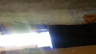 மியா மார்டினெஸ் குளியலறையில் சேவலை குளியலறையில் அம்மாவுடன் செக்ஸ் உறிஞ்சுகிறார்.