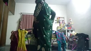 அவர் புண்டையில் அம்மா மற்றும் வளர்ப்பு செயலாளர் பொரியல்.