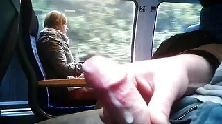 அழகான தாய் மற்றும் மகன் தடை fucks உக்ரைன்.